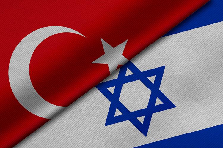 Flags of the Republic of Turkey and the State of Israel (© Shutterstock/patera)