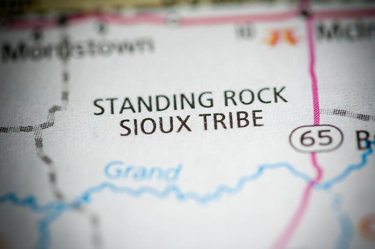 Standing Rock Sioux Tribe, South Dakota on the map (copyright by Shutterstock/SevenMaps)