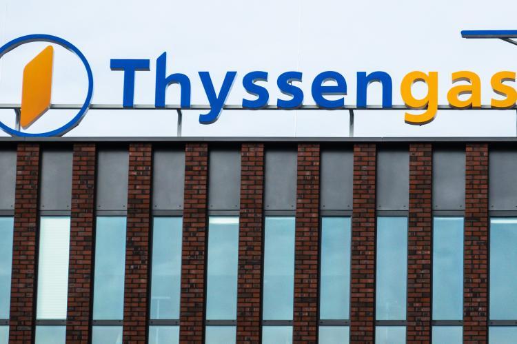 Thyssengas logo and inscription (© Shutterstock/geogif) 