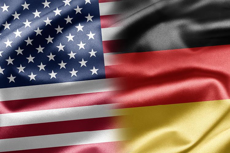 The US and German flags (© Shutterstock/ruskpp) 