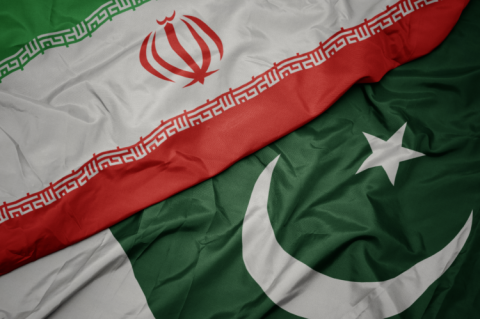 Flags of Iran & Pakistan (© Shutterstock/esfera) 