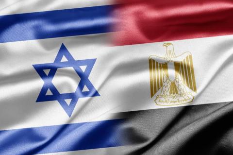 Flags of Israel & Egypt (© Shutterstock/ruskpp)