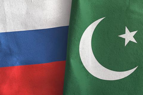 Flags of Russia & Pakistan (copyright by Shutterstock/NINA IMAGES)