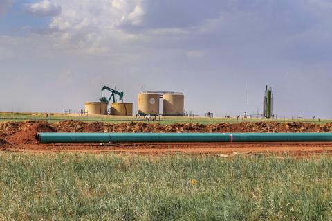 Permian Basin oil and gas pipeline construction (copyright by Shutterstock/G B Hart)