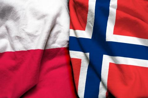 Poland and Norway flag together (copyright by Shutterstock/Aritra Deb)