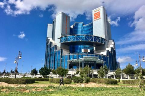 Sonatrach AVAL head office building in Oran Algeria (copyright by Shutterstock/Oguz Dikbakan)
