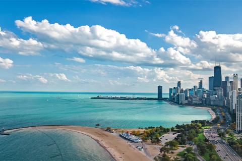 Enbridge aims to build a pipeline under Lake Huron and Lake Michigan (JaySi - Shutterstock)