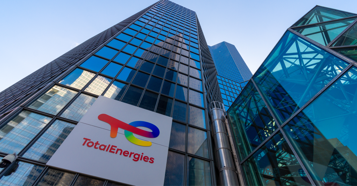 Exterior view of the tower housing the headquarters of the oil company TotalEnergies, Courbevoie, France (© Shutterstock/HJBC)