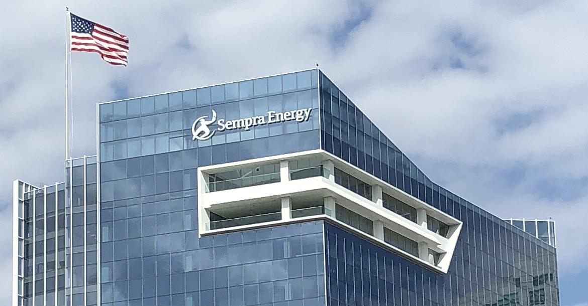 Sempra Energy HQ in San Diego (© Balintawak, CC BY-SA 4.0, via Wikimedia Commons)