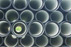 A stack of pipes (© Shutterstock/ivandan) 